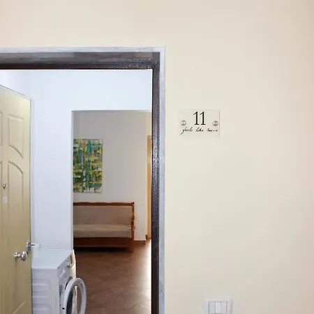 Meg'rooms - Feels Like Apartment *